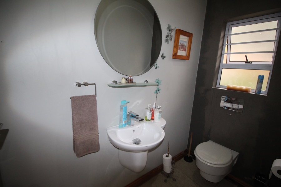 10 Bedroom Property for Sale in Dorchester Heights Eastern Cape